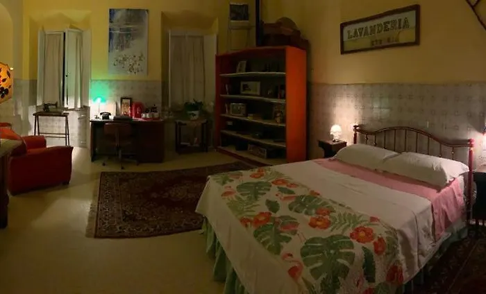 Demode * Κορτόνα